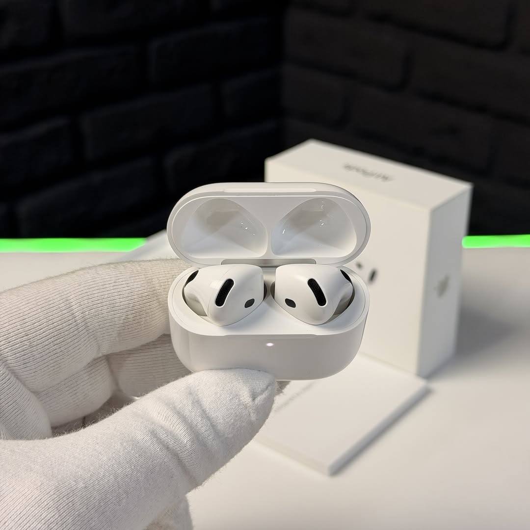 Apple AirPods 4 — Sound Reimagined. Comfort Redefined.